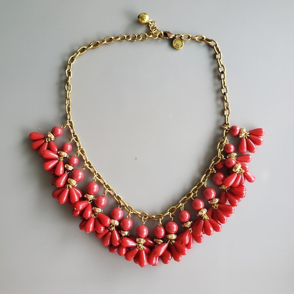 Cute flower bib necklace